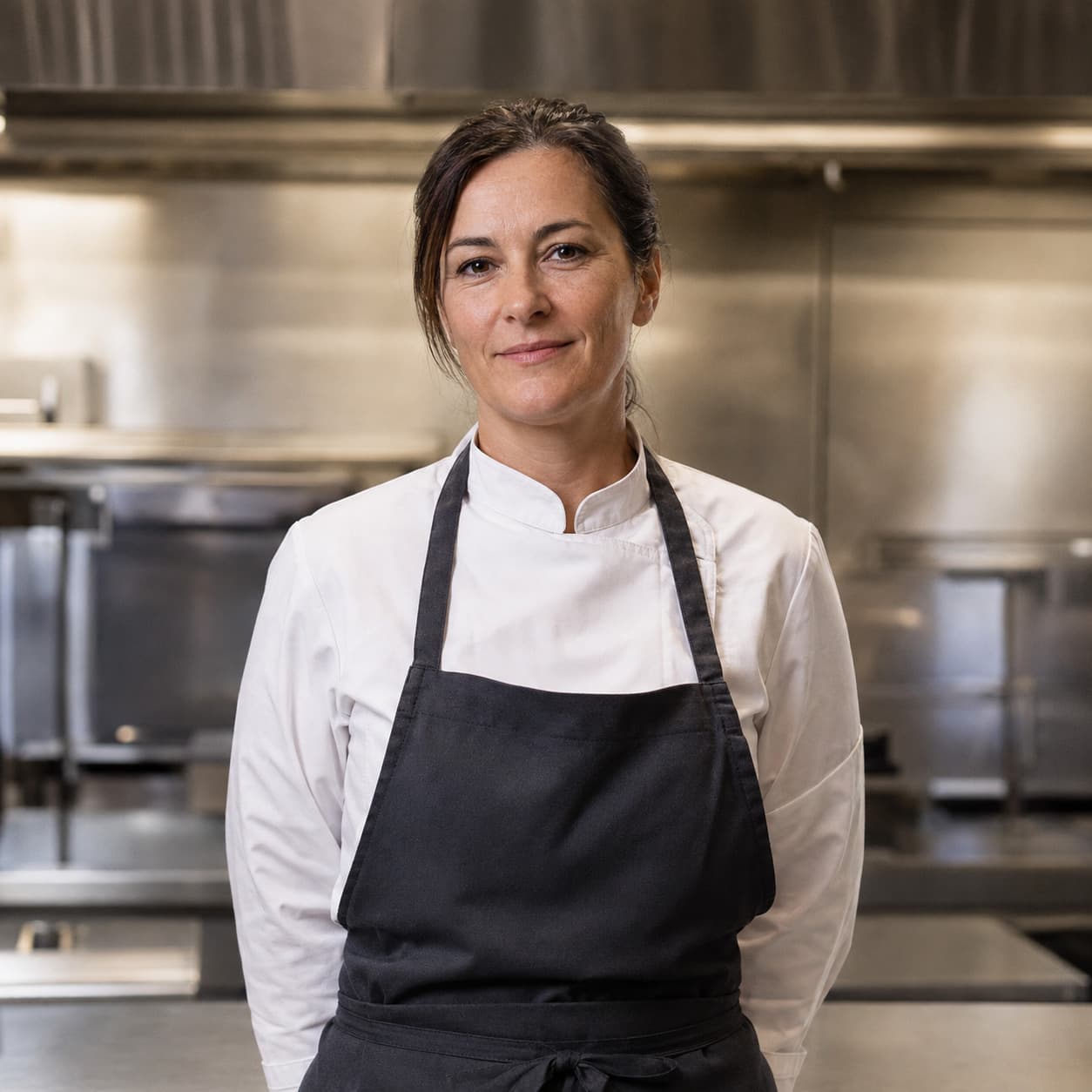 Lucia Rossi, private jet chef covering Vigo Airport