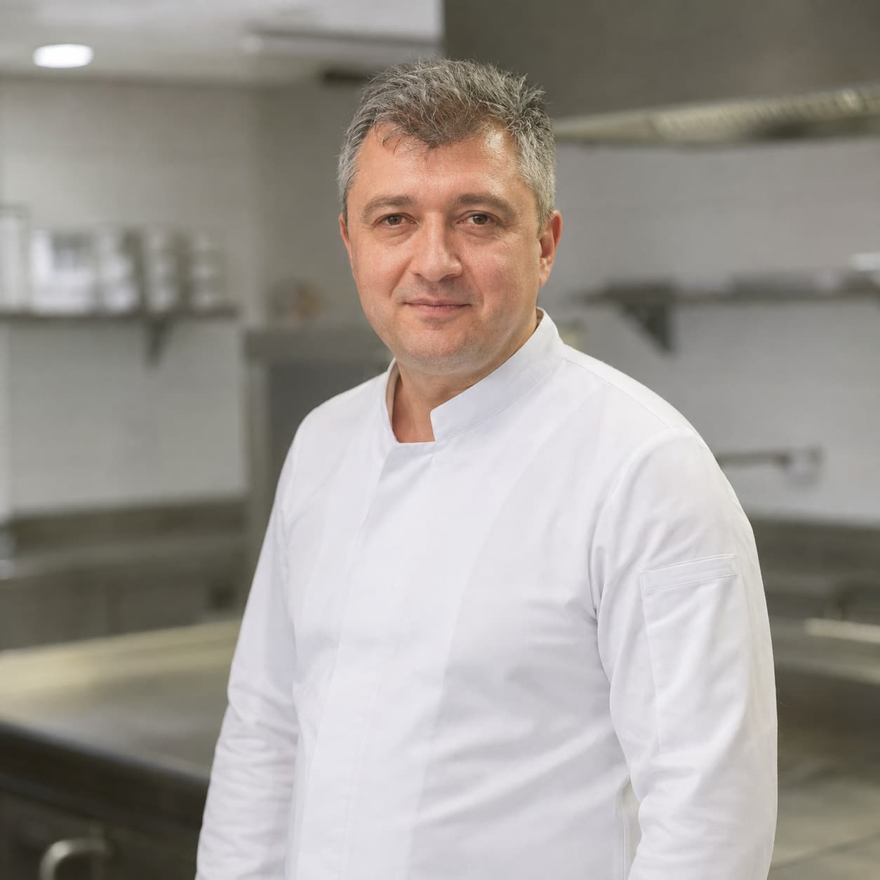 Milan Petrovic, private jet chef covering Zvartnots International Airport