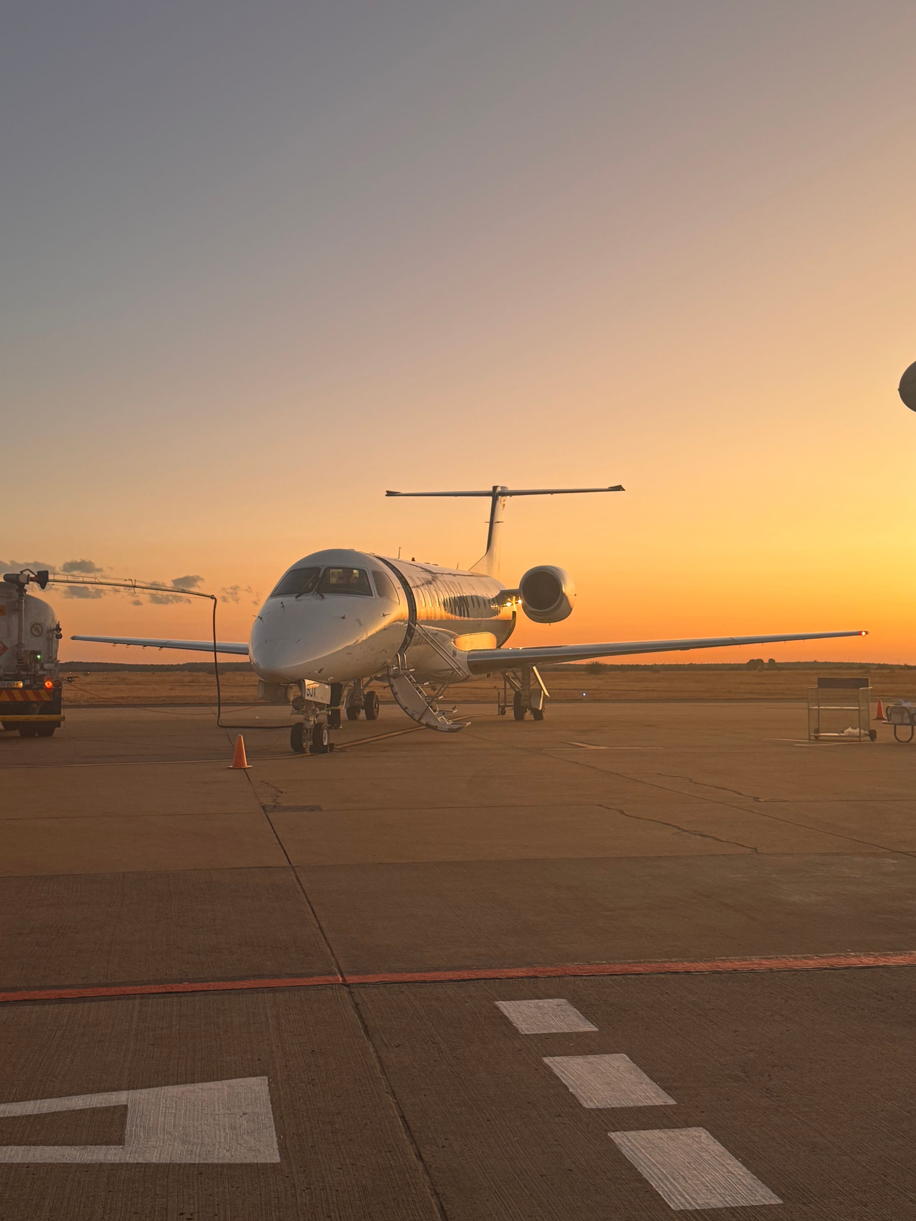 Private jet catering at Melbourne Airport (MEL/YMML)