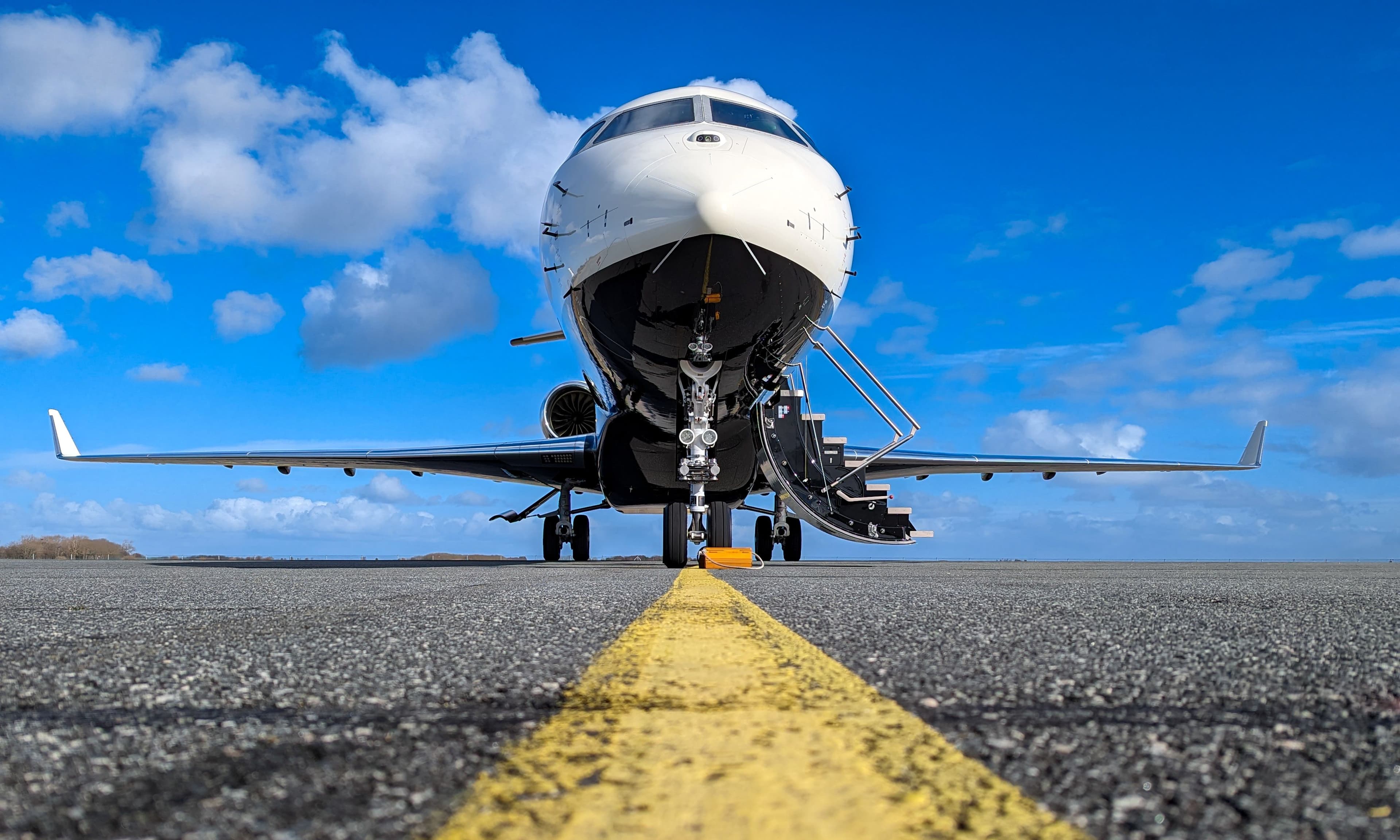 Private jet catering at Rotterdam The Hague Airport (RTM/EHRD)